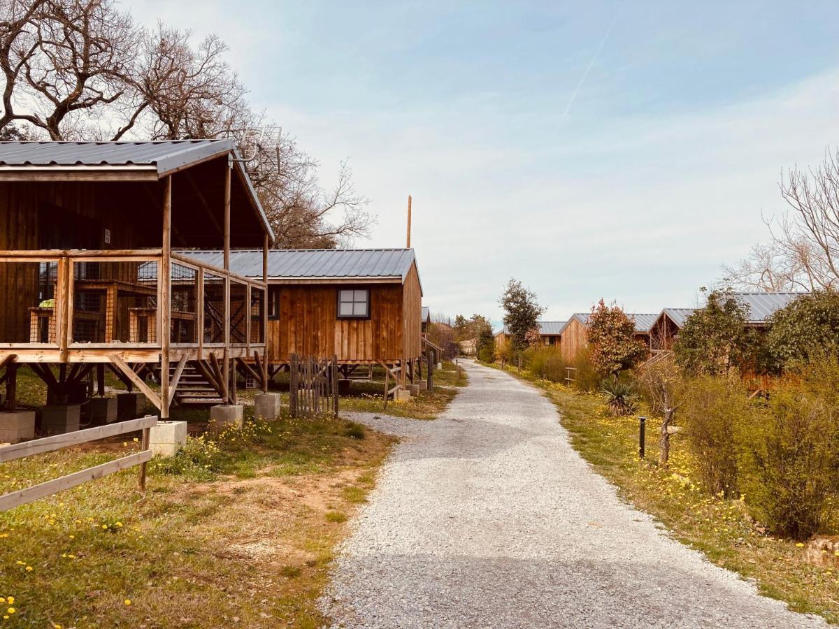 Lodges Du Camping Les 4 Saisons Grane Bagian luar foto