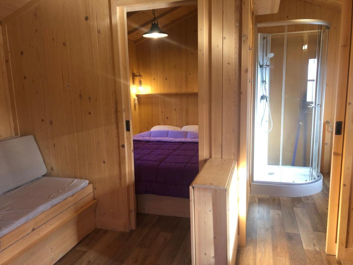 Lodges Du Camping Les 4 Saisons Grane Bagian luar foto